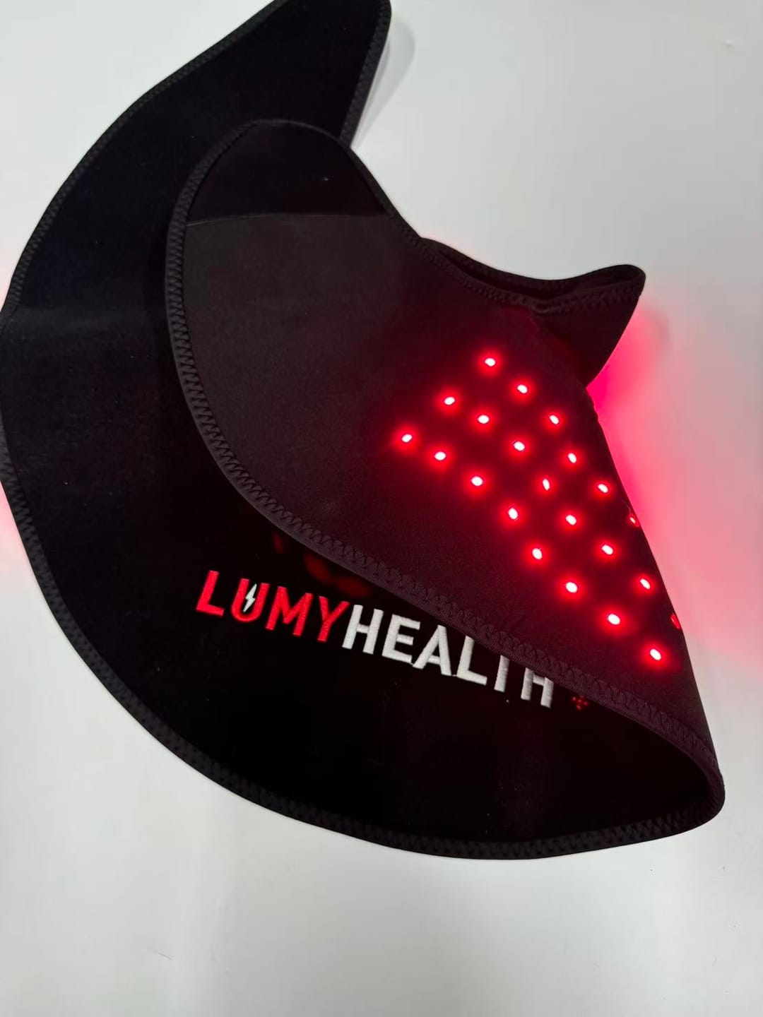 Customer photo review of Lumyhealth Red & lnfrared Light Therapy Wrap for Shoulder and Neck