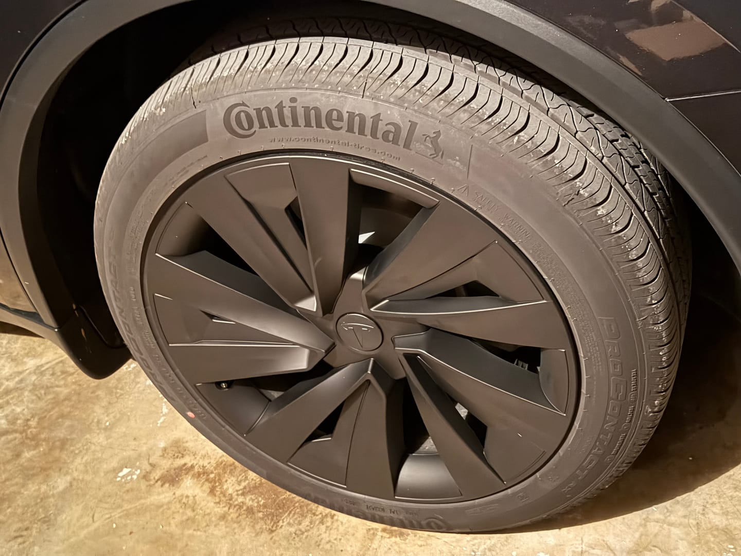 Customer photo review of TESPLUS 19'' Helix 2.0 Style Wheel Cover For Model Y Juniper