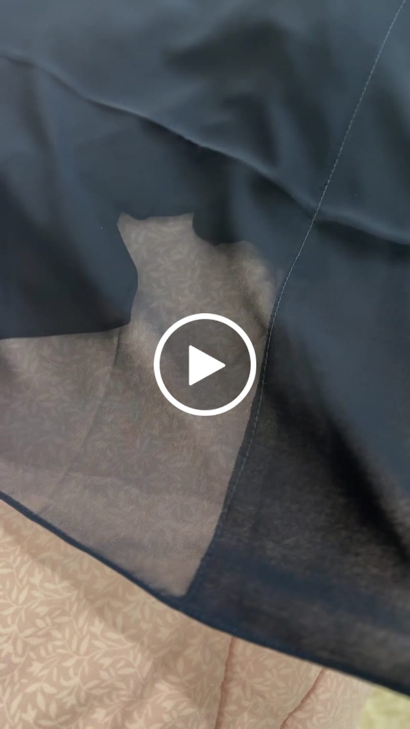 Customer video review of Chiffon Abaya Mubattan Hijab