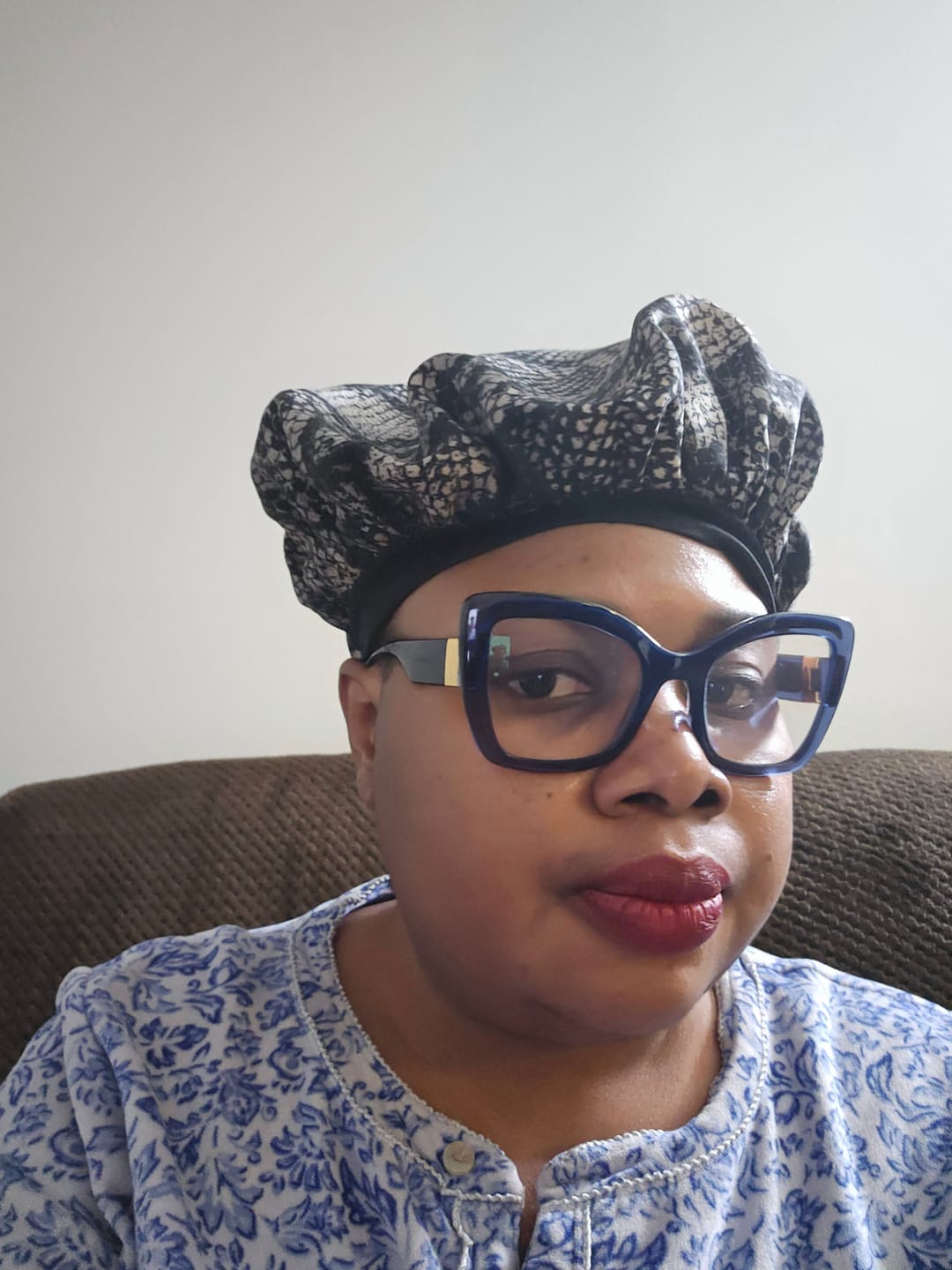 Customer photo review of Fair and White Exclusive Whitenizer Serum with Pure Vitamin "C" 30 ml / 1 fl oz