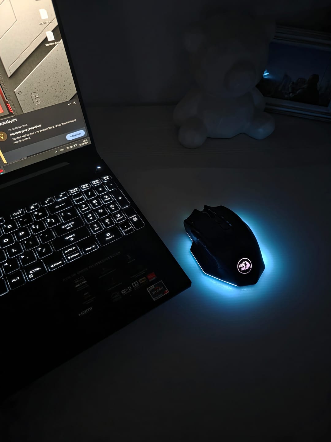 Customer photo review of Redragon Sniper Pro M801P-RGB Dual mode Gaming Mice