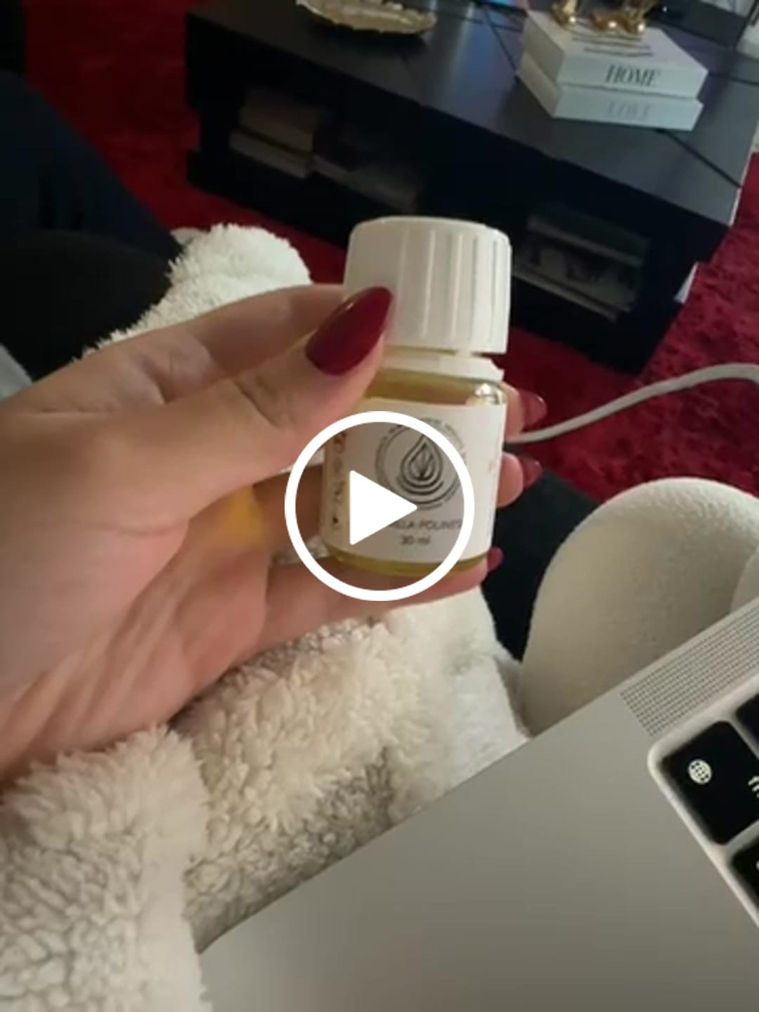 Customer video review of Fragancia VAINILLA DE LA POLINESIA FRANCESA