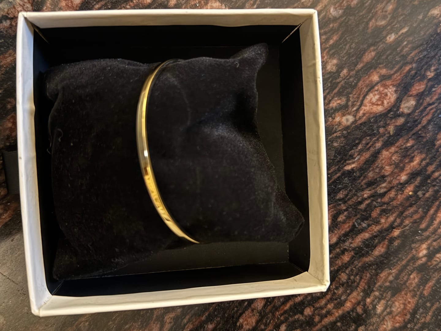 Customer photo review of Flat Wire Bangle Bracelet