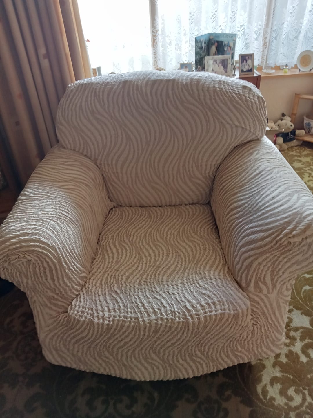 Customer photo review of Arm Chair Cover - Vento, Jacquard 3D Collection