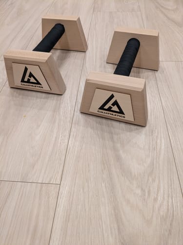Customer photo review of Wooden Parallettes MEDIUM