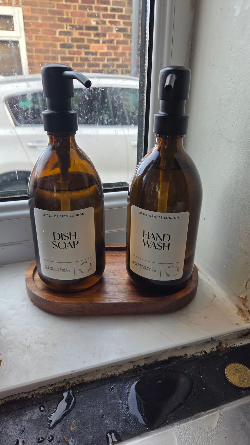 Customer photo review of Set of 2 Amber Glass Bottle 500 ML with Metal Pump & Small Tray