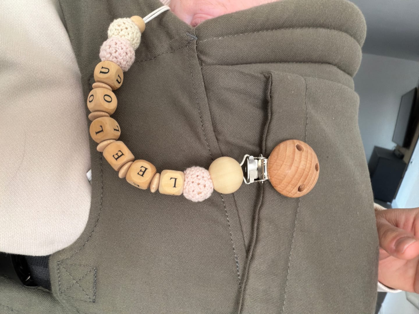 Customer photo review of Schnullerkette "Fliedertraum"