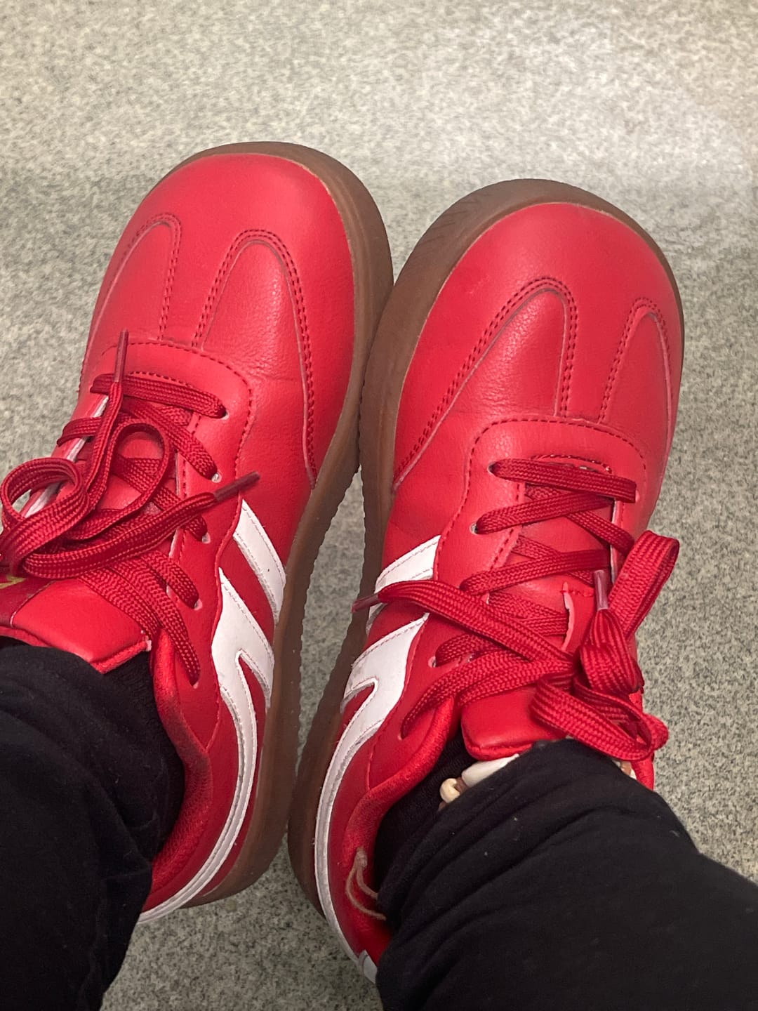 Customer photo review of Laurel - Wide Toe Shoes