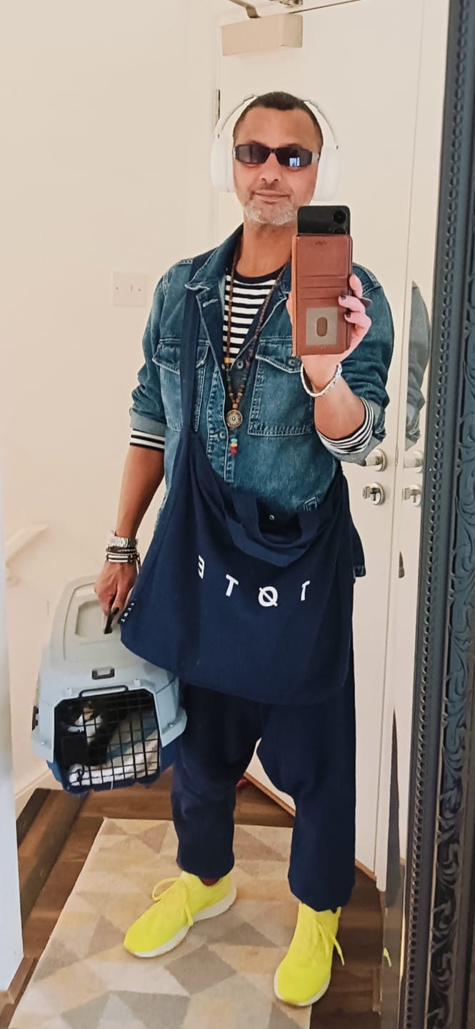 Customer photo review of Navy Blue TØTE Bag
