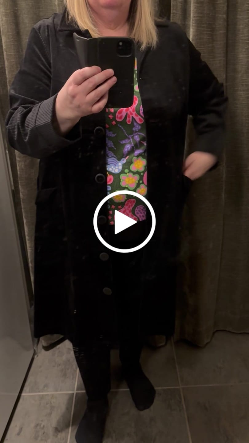 Customer video review of Svart Manchesterkappa