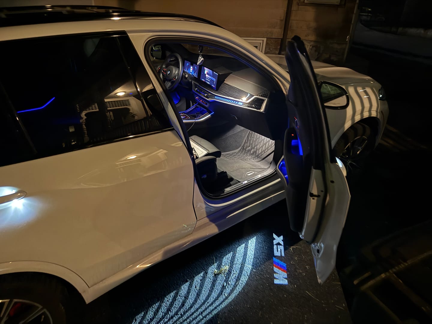 Customer photo review of BMW X SERIES DOOR LIGHTS