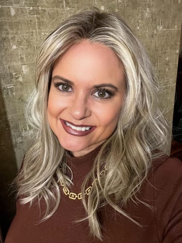 Customer photo review of GOLDEN HOUR - Frosted Blonde