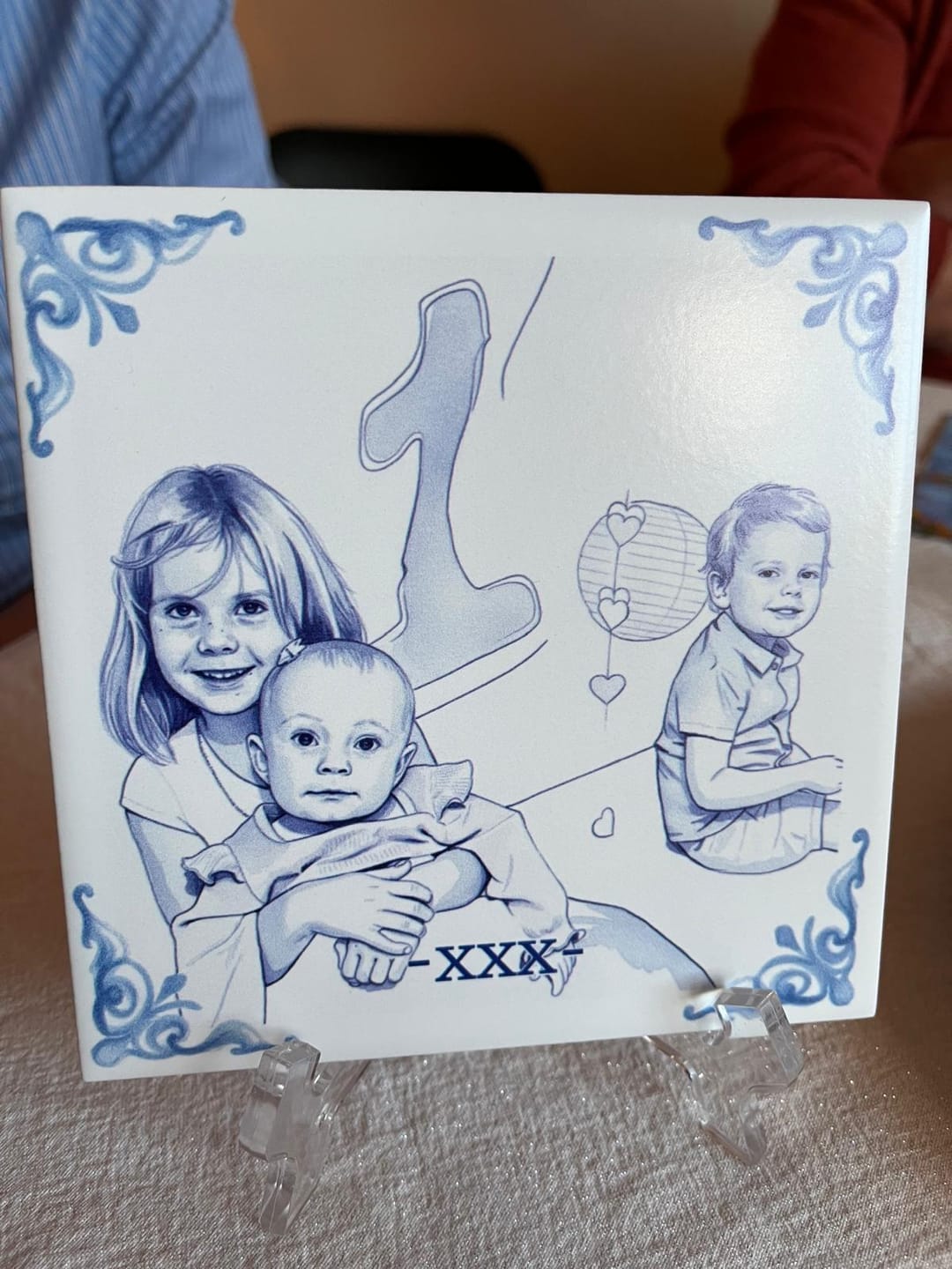 Customer photo review of Gepersonaliseerd Delfts Blauw tegeltje met foto en tekst