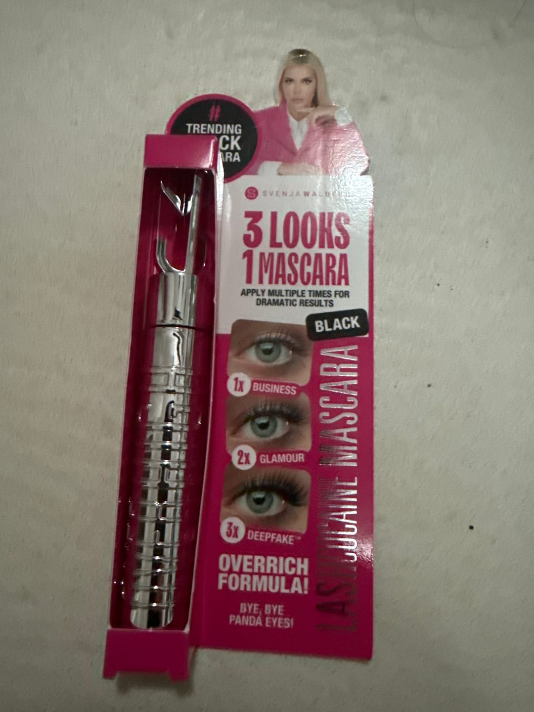 Customer photo review of LASHCOCA!NE MASCARA BLACK