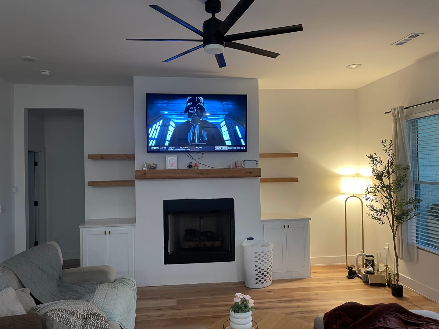 Customer photo review of Modern 3" Thick Floating Shelves