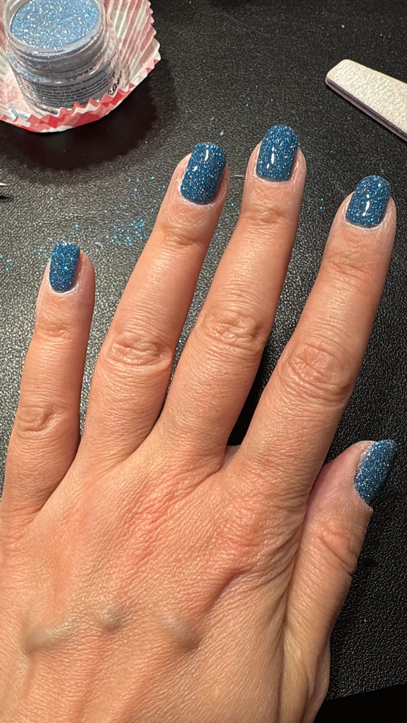 Customer photo review of Limited Edition 9 - Crystal Haze Dipping Powder