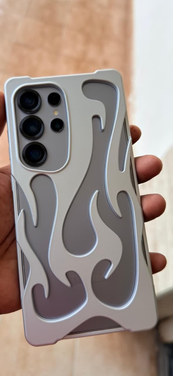 Customer photo review of 3D Flame Hollow Matte Skeleton Black Silver Electroplated Samsung S & A Series Soft Case
