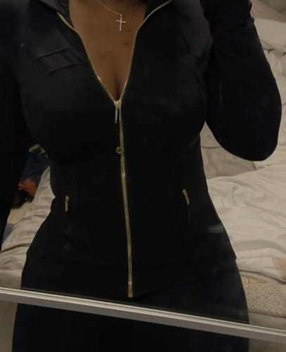 Customer photo review of Lululemon Define