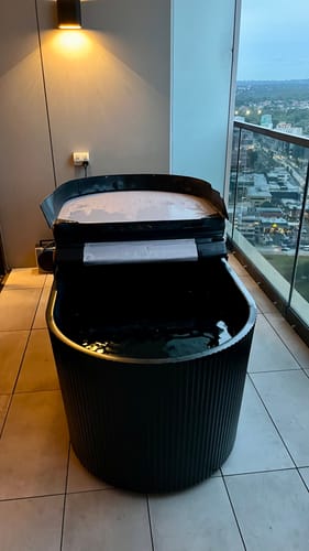 Customer photo review of Nordhaus Ice Bath - WIFI - Matte Black - Fluted
