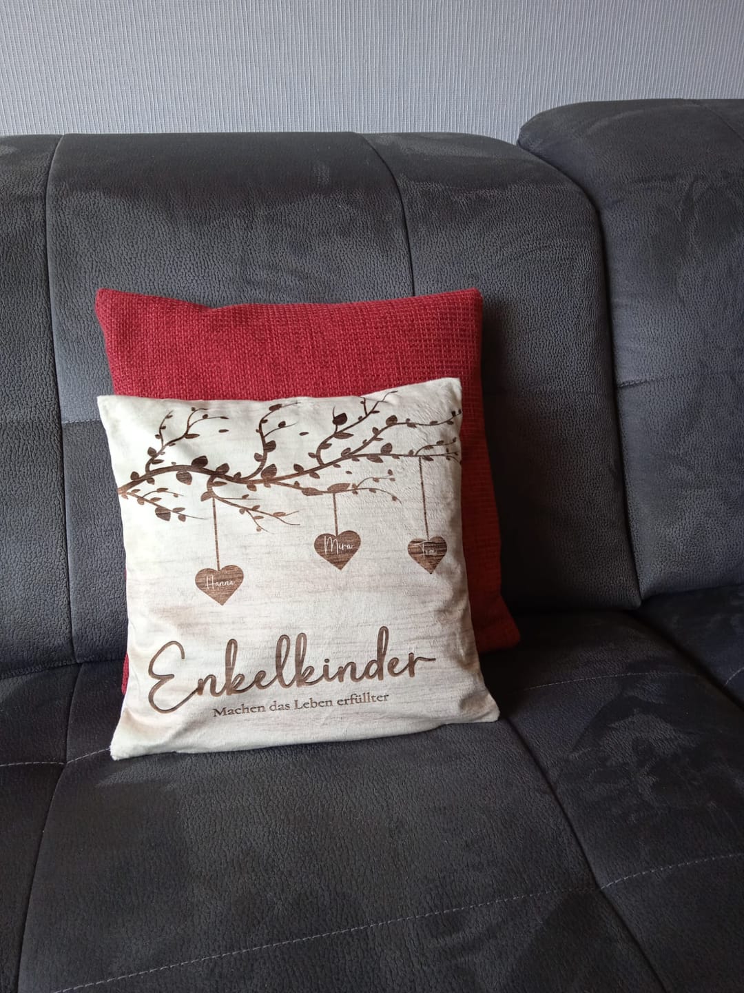 Customer photo review of Personalisiertes Kissen - "Enkelkinder"