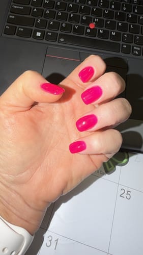 Customer photo review of D163 Staff Pink Crème Dip Powder