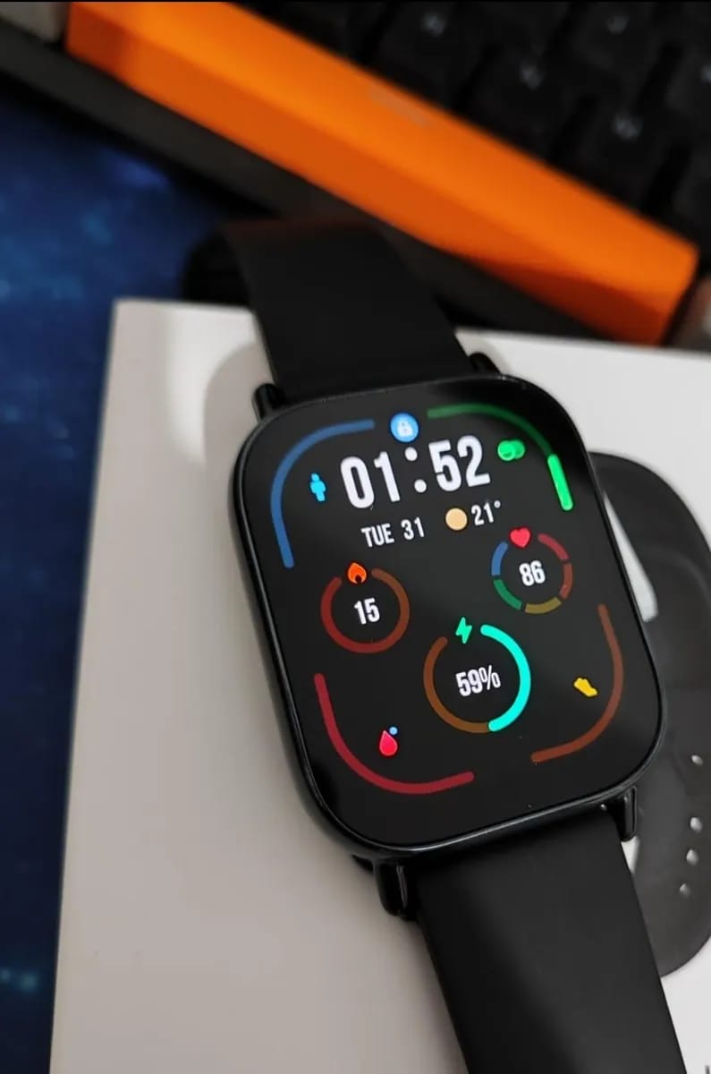 Customer photo review of Hyper Smartwatch – Premium Gesundheit, Sport & Alltag