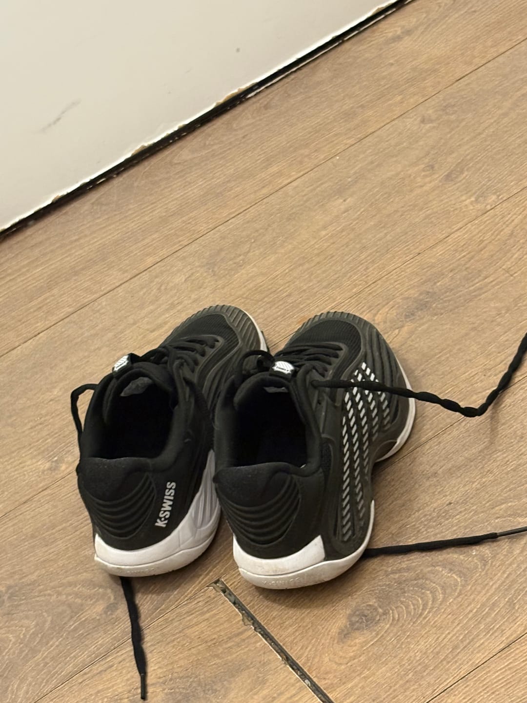 Customer photo review of 94606-002-W | HYPERCOURT EXPRESS 3 WIDE | BLACK/WHITE