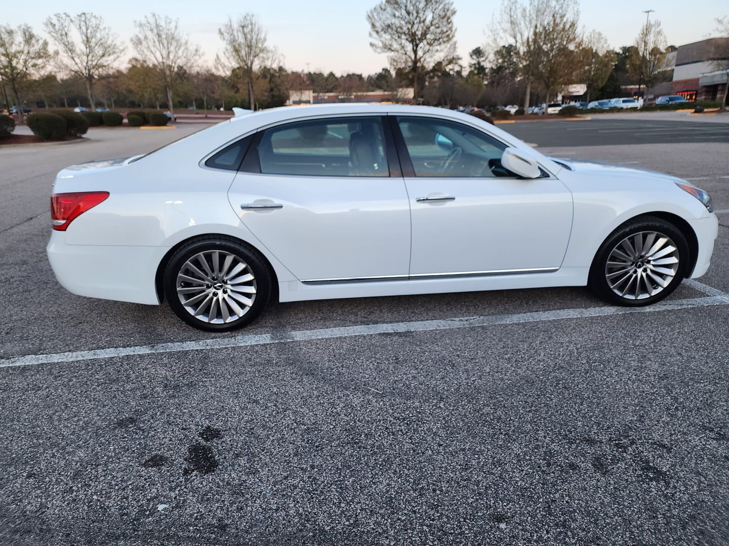 Customer photo review of 2014-2016 Hyundai Equus Air Suspension Conversion/Delete Kit With Light Module (EQ14FM)