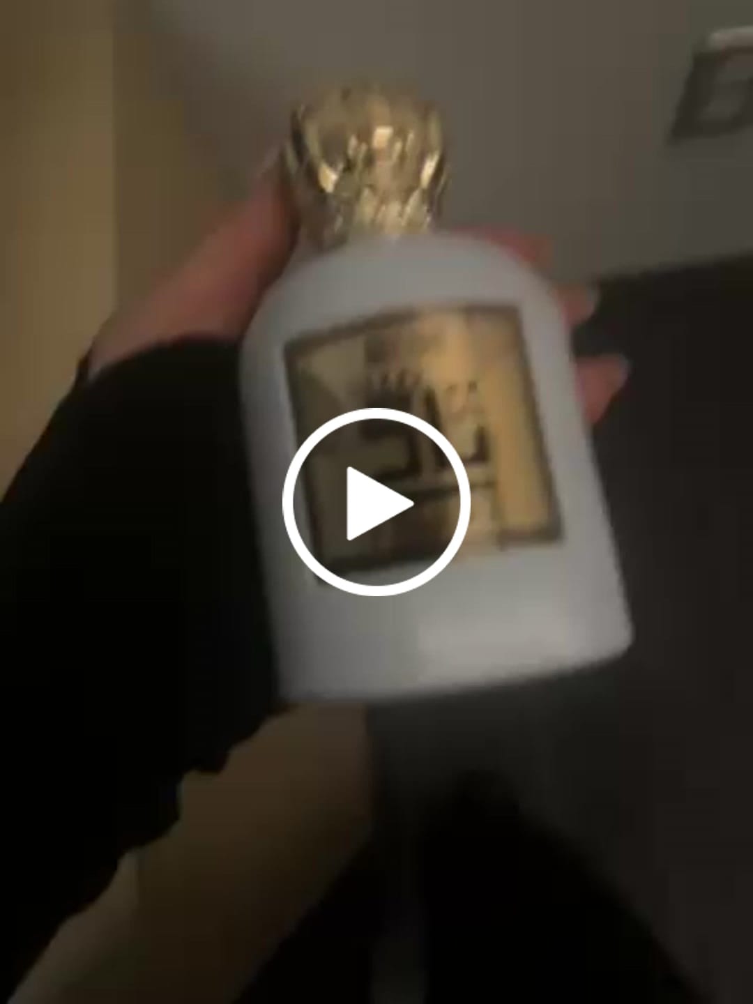 Customer video review of White TAJ Perfume 100ml