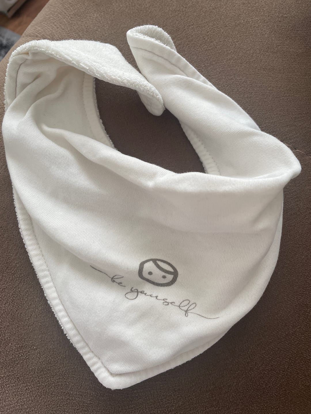 Customer photo review of Organik Pamuk 3'lü Sıvı Geçirmez Born To Be Gusto Bandana Önlük Seti