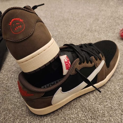Customer photo review of Travis Scott x AJ1 Low OG 'Mocha'