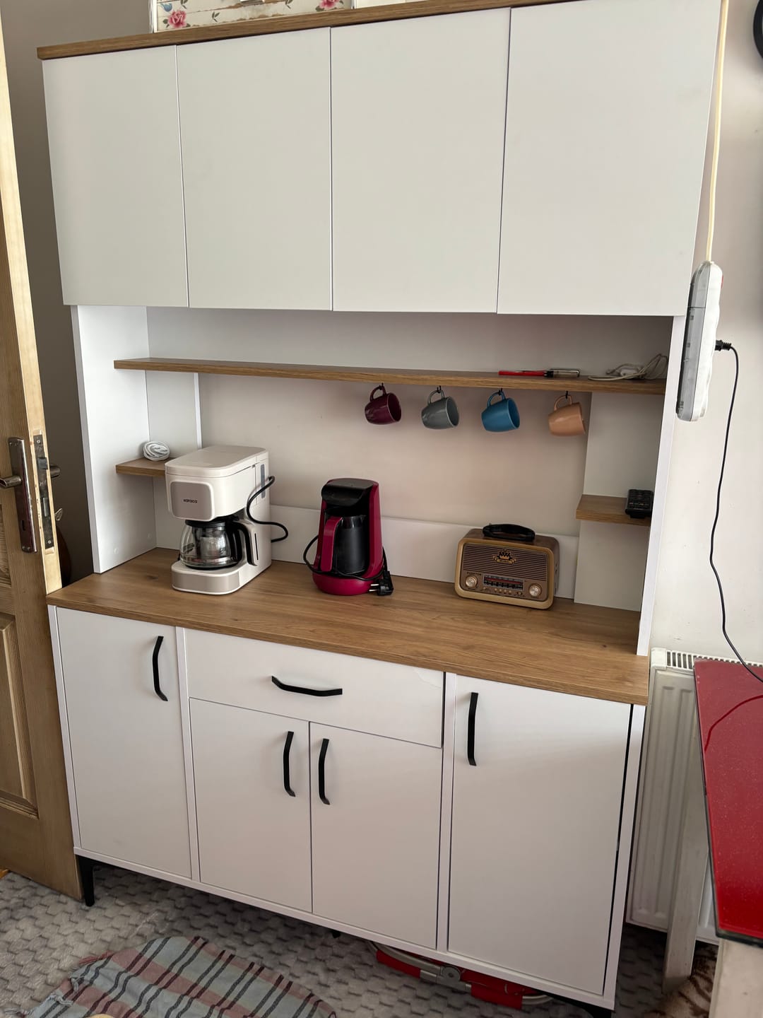 Customer photo review of Rani JE177 Çok Amaçlı Dolap 8 Kapaklı Raflı Kiler Mutfak Dolabı Sepet Ceviz - Beyaz