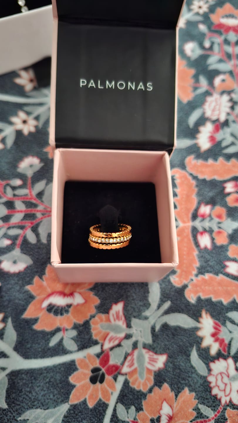 Customer photo review of Three Piece Honeycomb Ring