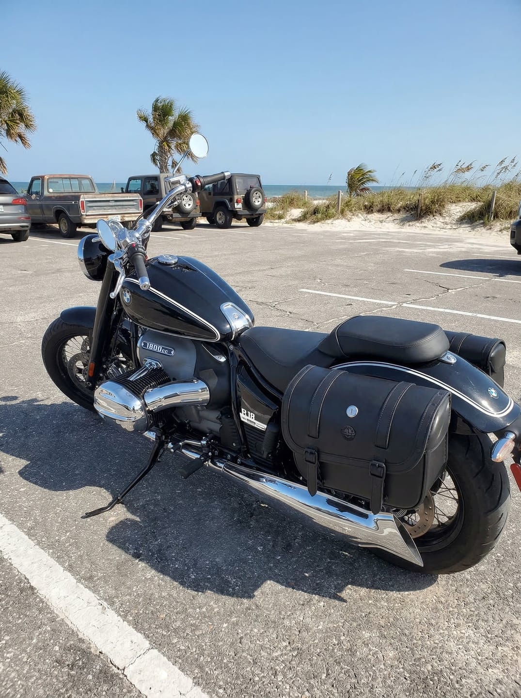 Customer photo review of 30L - Kronan Large BMW R18 Motorcycle Leather Saddlebags
