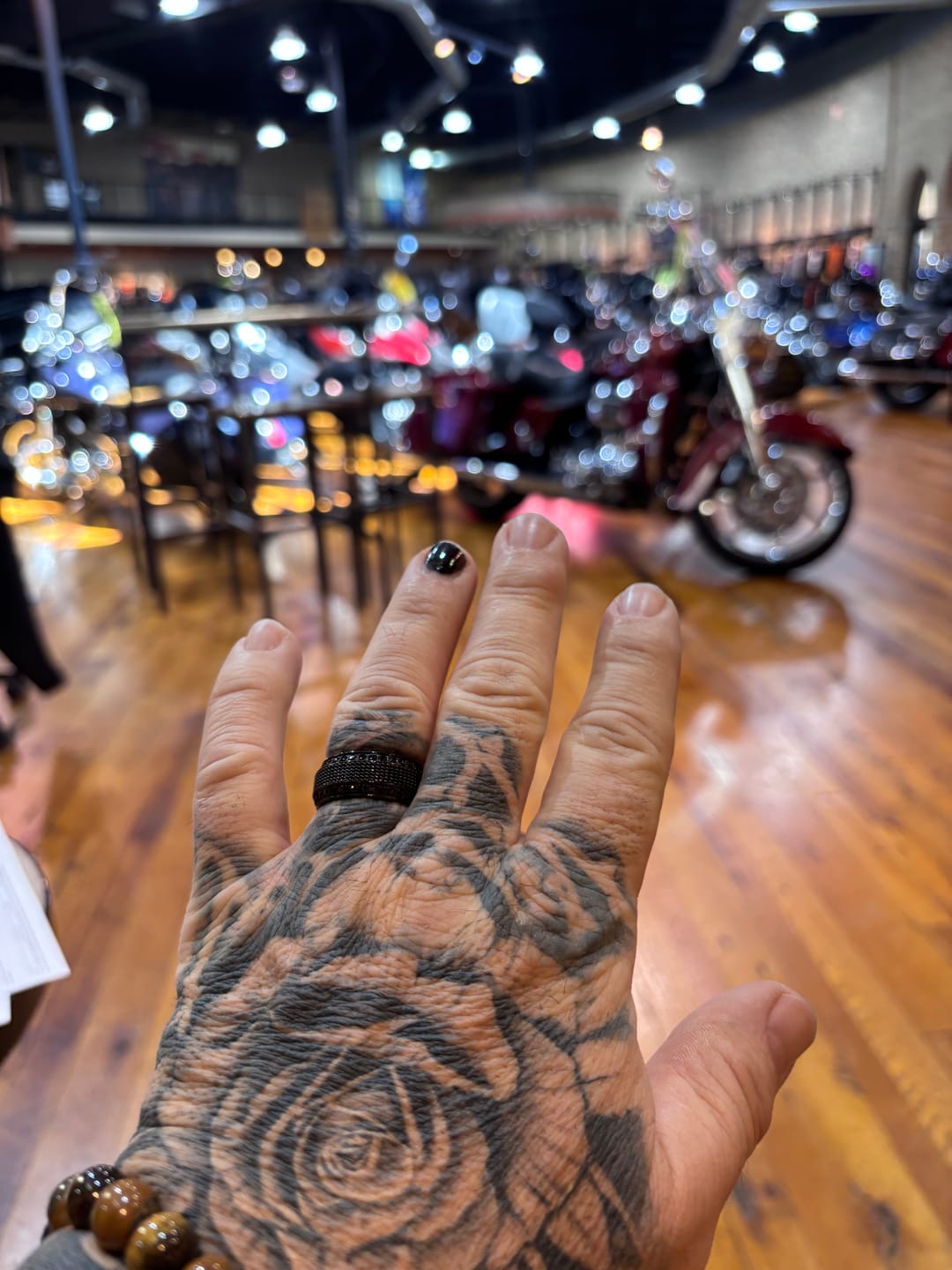 Customer photo review of 10mm KNIGHT Steel Chain Black Titanium Wedding Ring with Round Black Diamonds