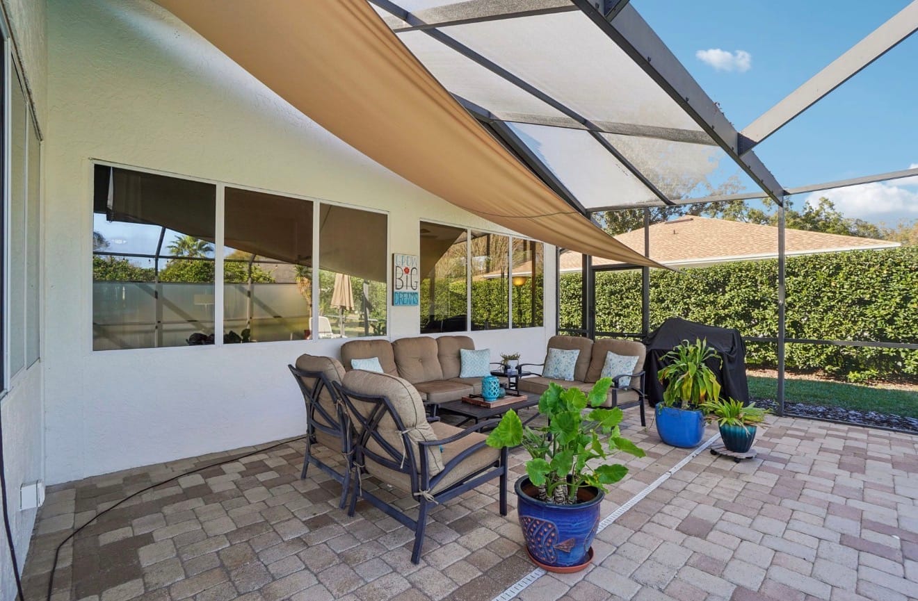 Customer photo review of Outdoor Waterproof Sun Shade Sail Opaque Privacy Protection Canopy for Patio,Garden, Backyard Lawn