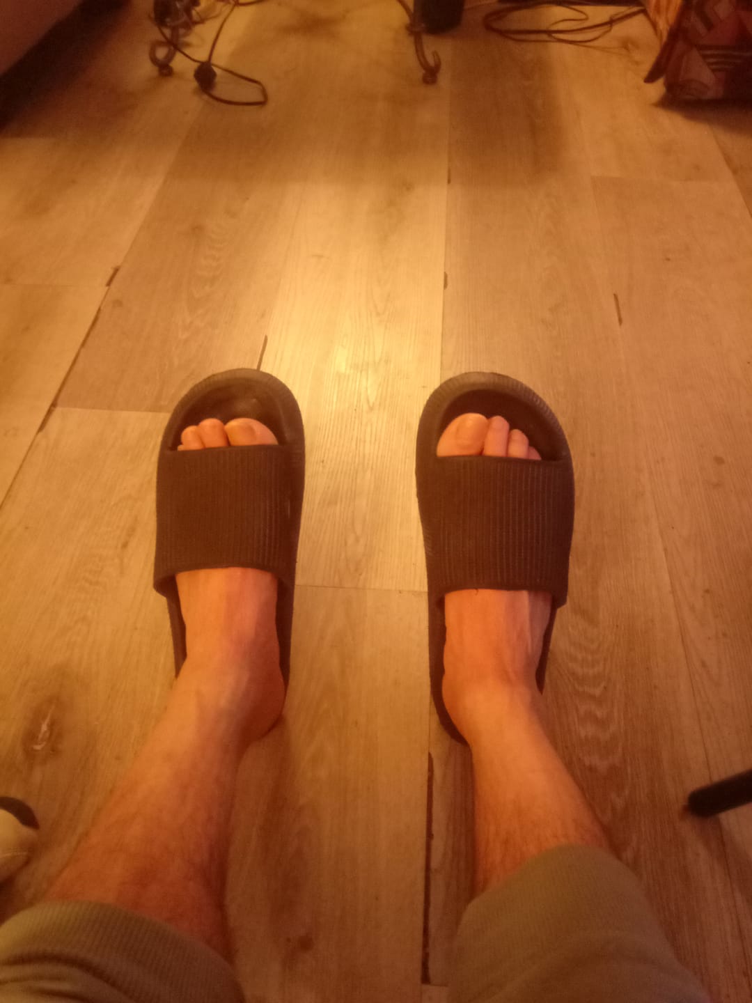 Customer photo review of Cloud Slides - Men's Plush Dream