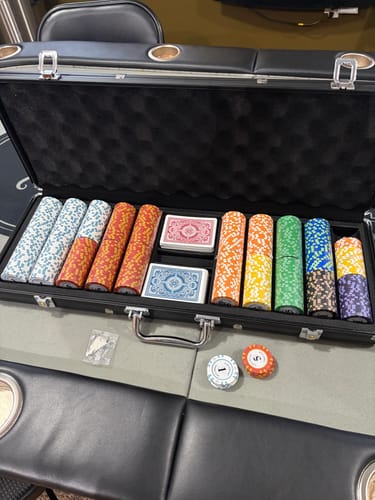 Customer photo review of Poker Chips Vegas Poker Club 500