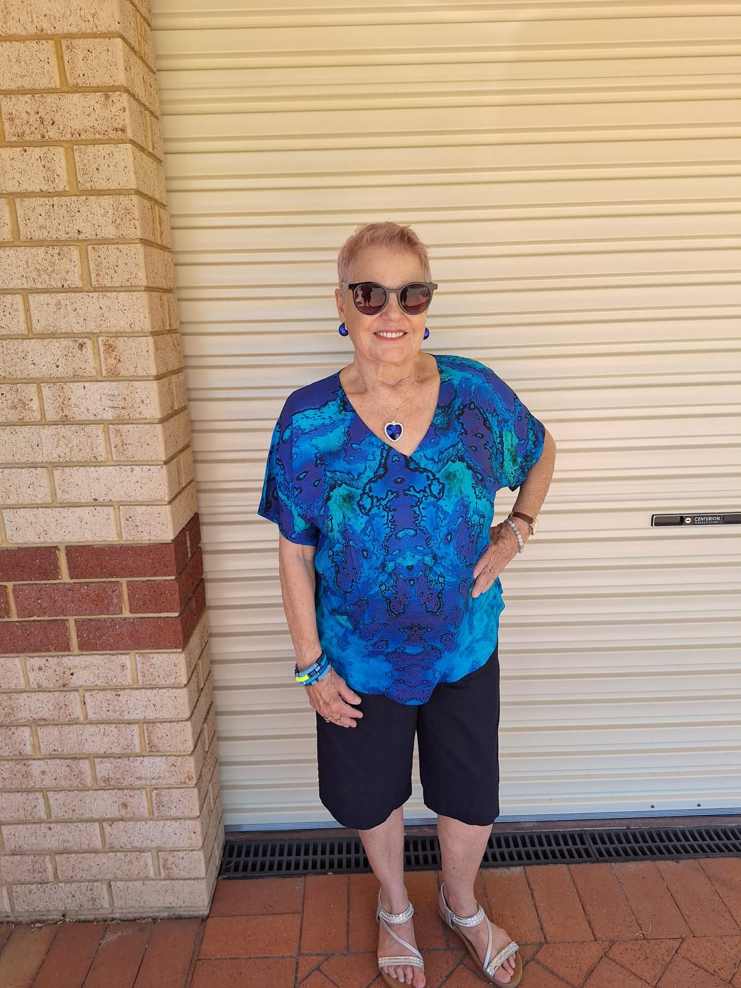 Customer photo review of V-Neck T-Shirt (Reef)