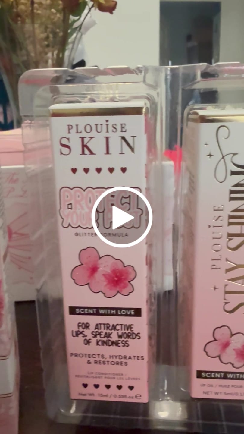Customer video review of P. Louise Coloured Base