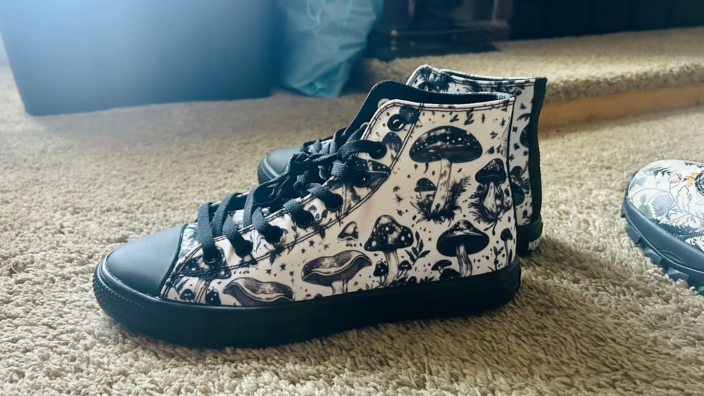 Customer photo review of Sporefield High Tops