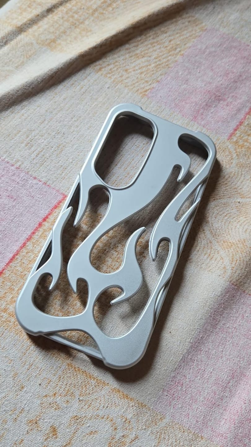 Customer photo review of 3D Flame Hollow Matte Skeleton Black Silver Electroplated Samsung S & A Series Soft Case