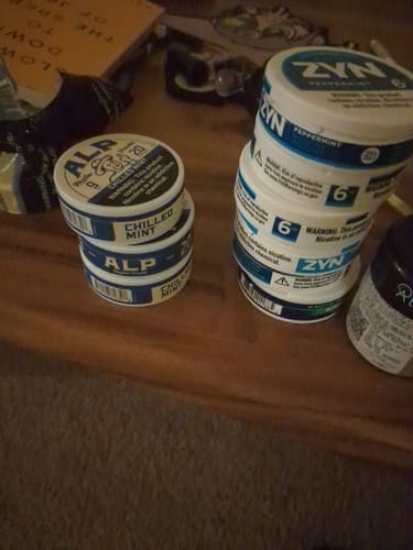 Customer shows how three cans of ALP Chilled Mint replace a taller stack of Zyn cans.