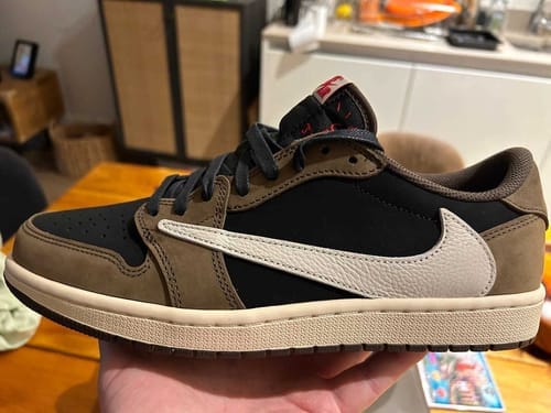 Customer photo review of Travis Scott x AJ1 Low OG 'Mocha'