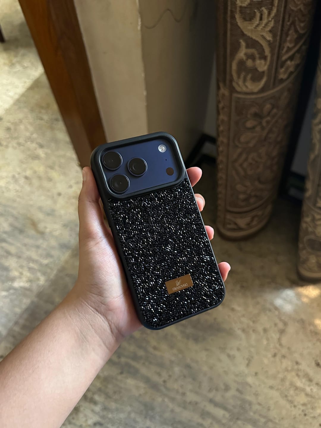 Customer photo review of Premium Luxury Branded Rhinestone Diamond Glitter iPhone Samsung Silicone Case
