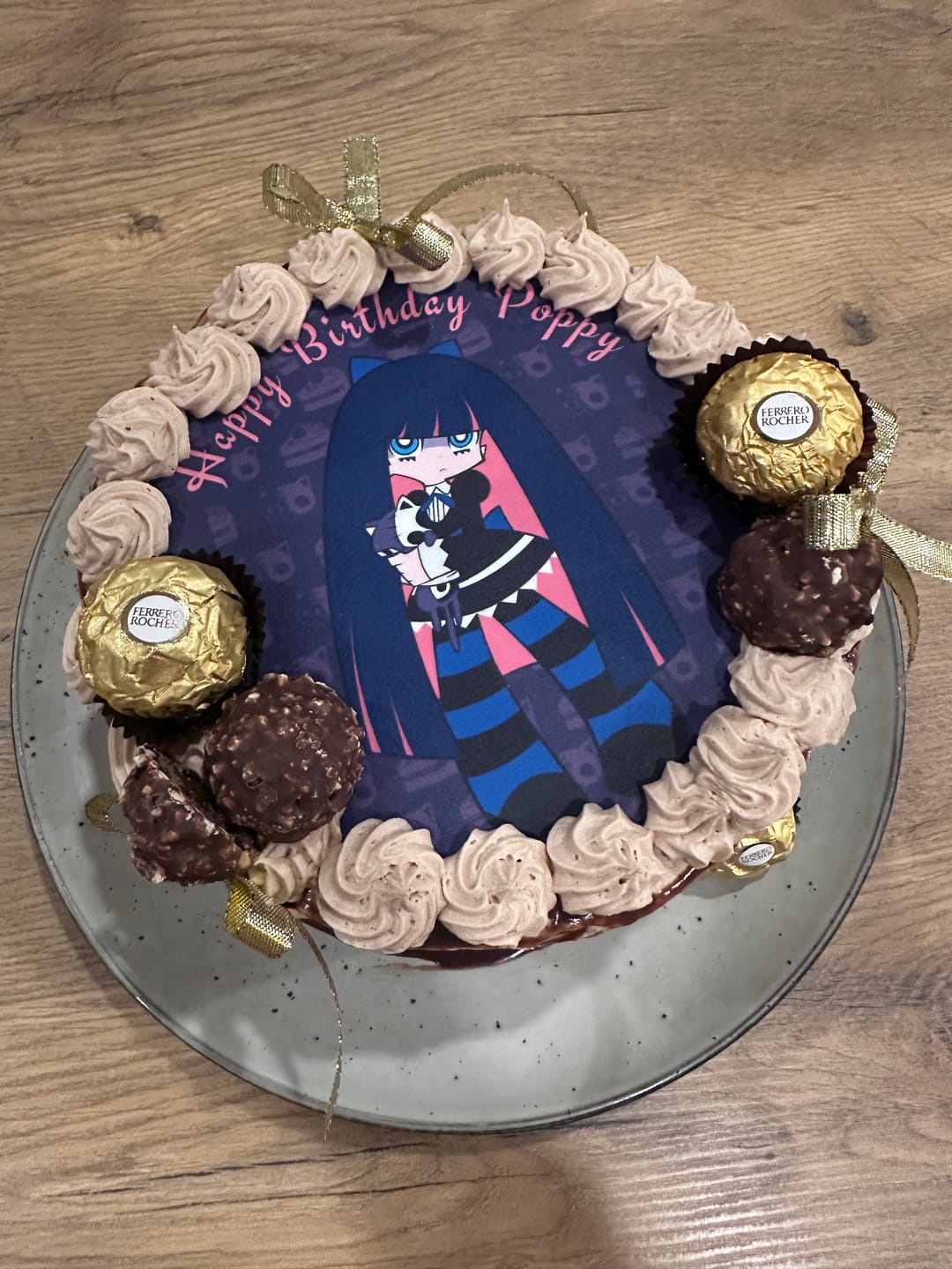 Customer photo review of 15 cm Round Custom Edible Icing Image
