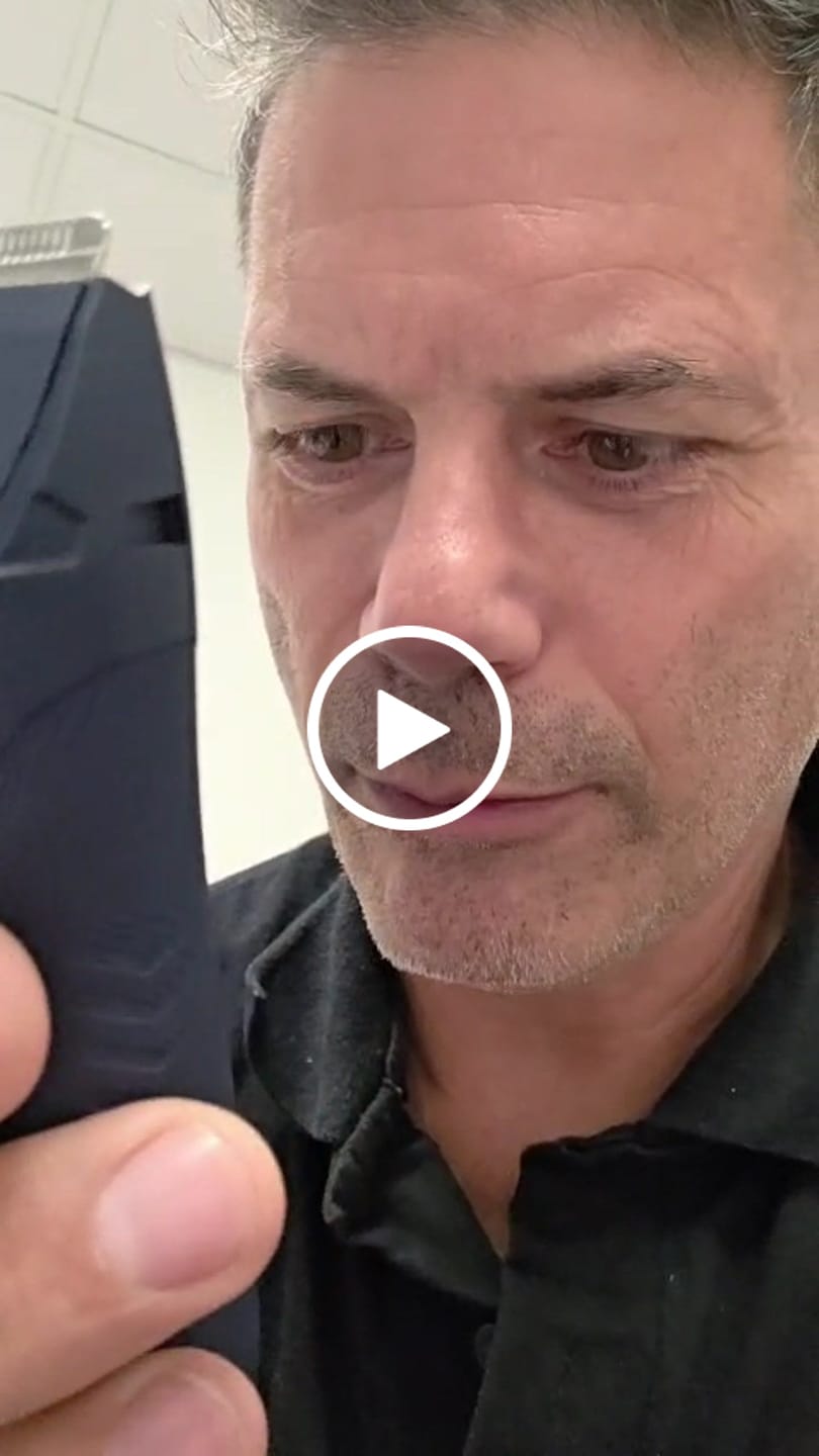 Customer video review of Rasuradora Corporal MyHUEVOS® 4.0