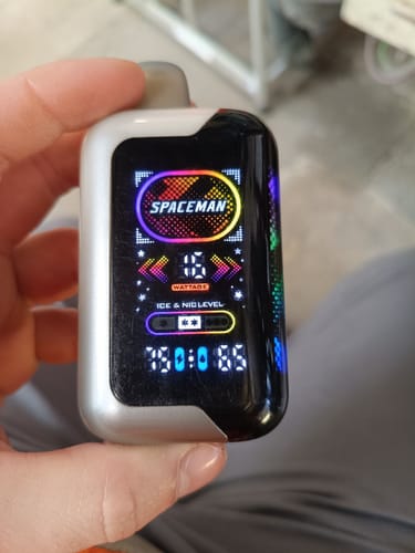 Customer photo review of SMOK Spaceman - SP40000 - 40000 Bouffées - 2% de nicotine - Puff Jetable / Vape Disposable