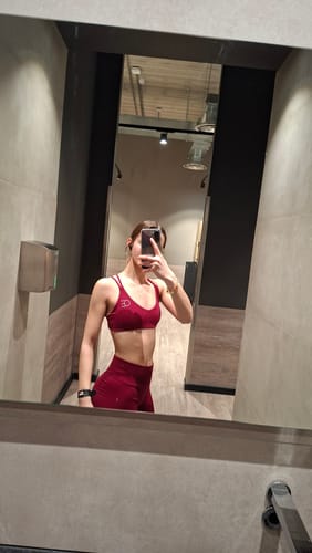 Customer photo review of UNITY Sport-BH - Bordeaux Red (Limited Edition)