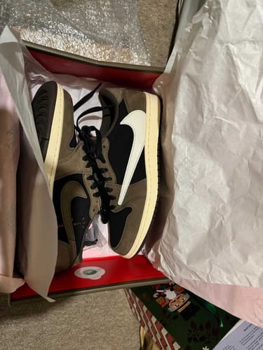 Customer photo review of Travis Scott x AJ1 Low OG 'Mocha'